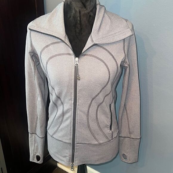 •Lululemon Stride jacket•​ - Picture 6 of 8